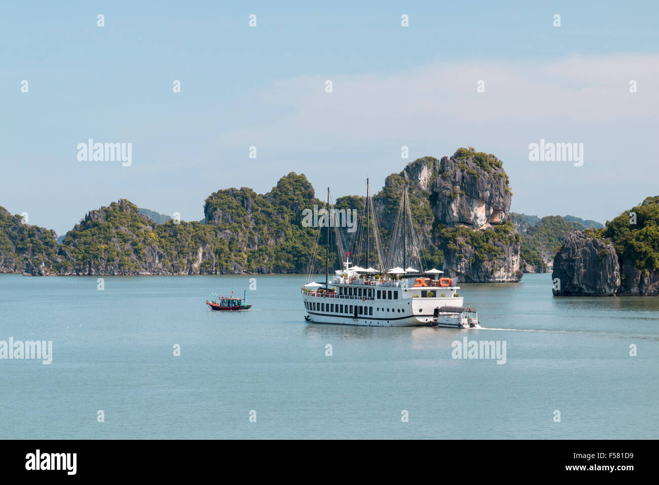 beautiful scenery of Ha Long Halong bay, unesco world heritage area in