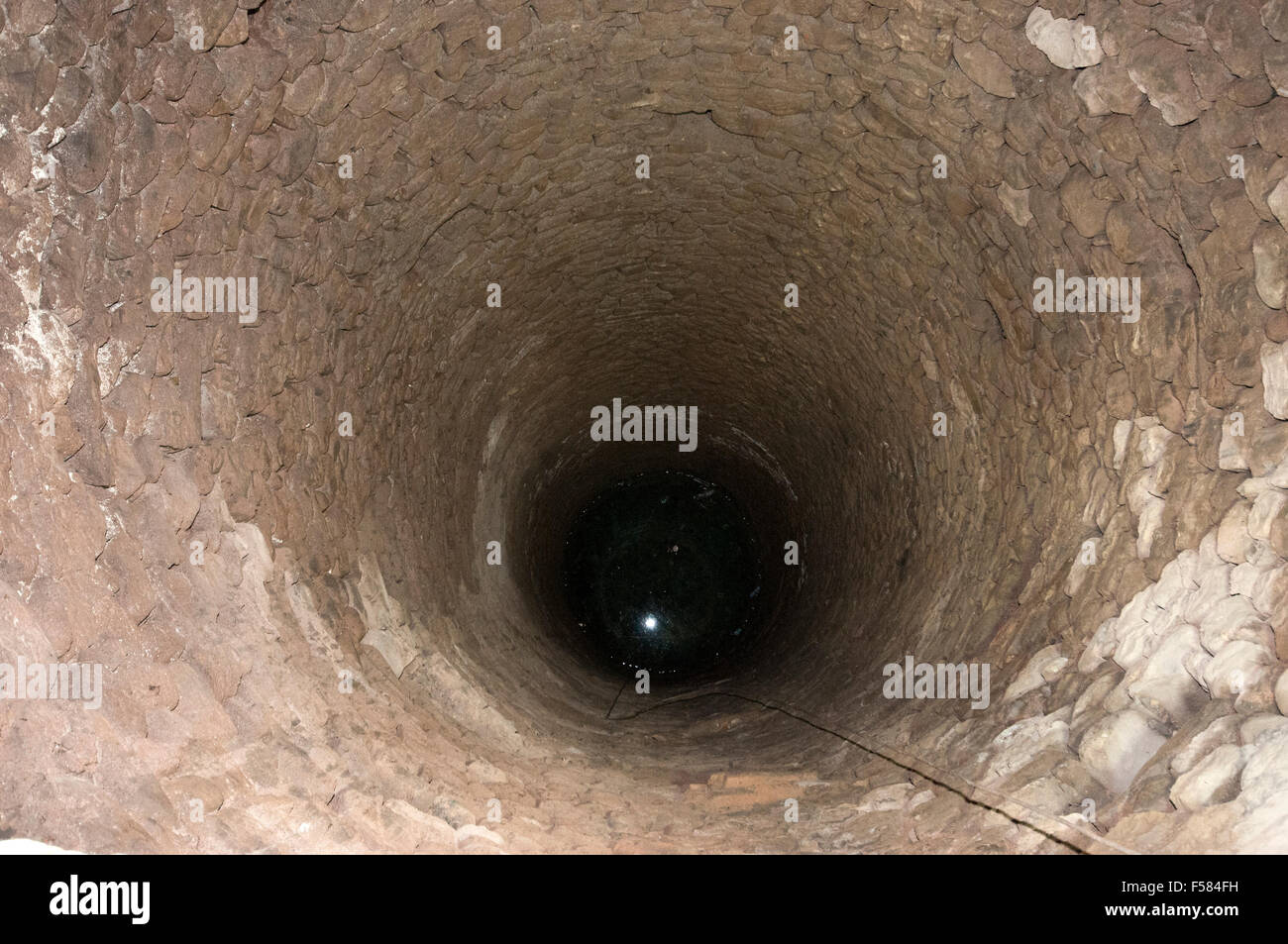 Medieval  well in the village of Piegaro, Umbria, Italy Stock Photo