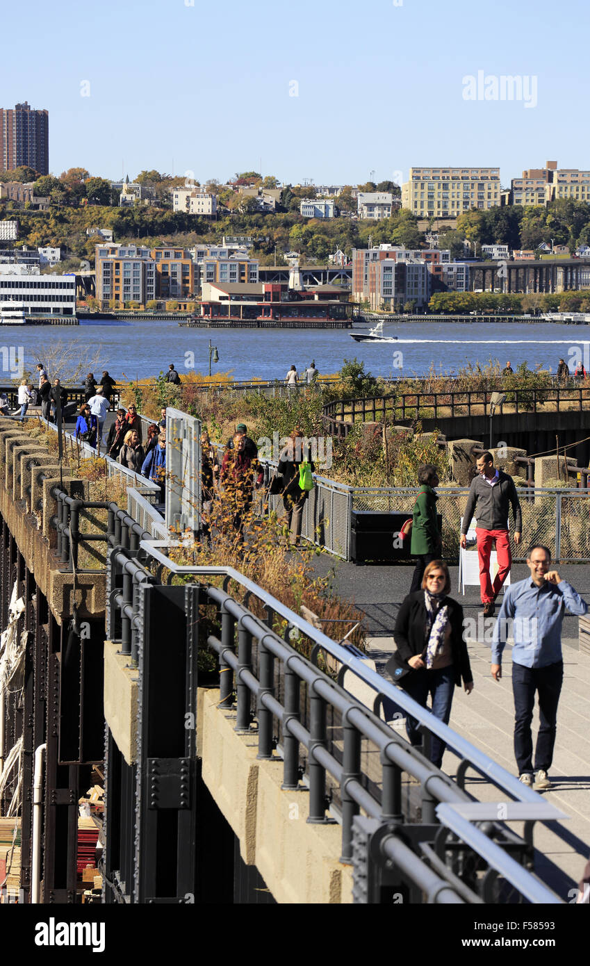 High Line Park on west side of Manhattan with Hudson River and New Jersey in the background, Manhattan New York City, USA Stock Photo
