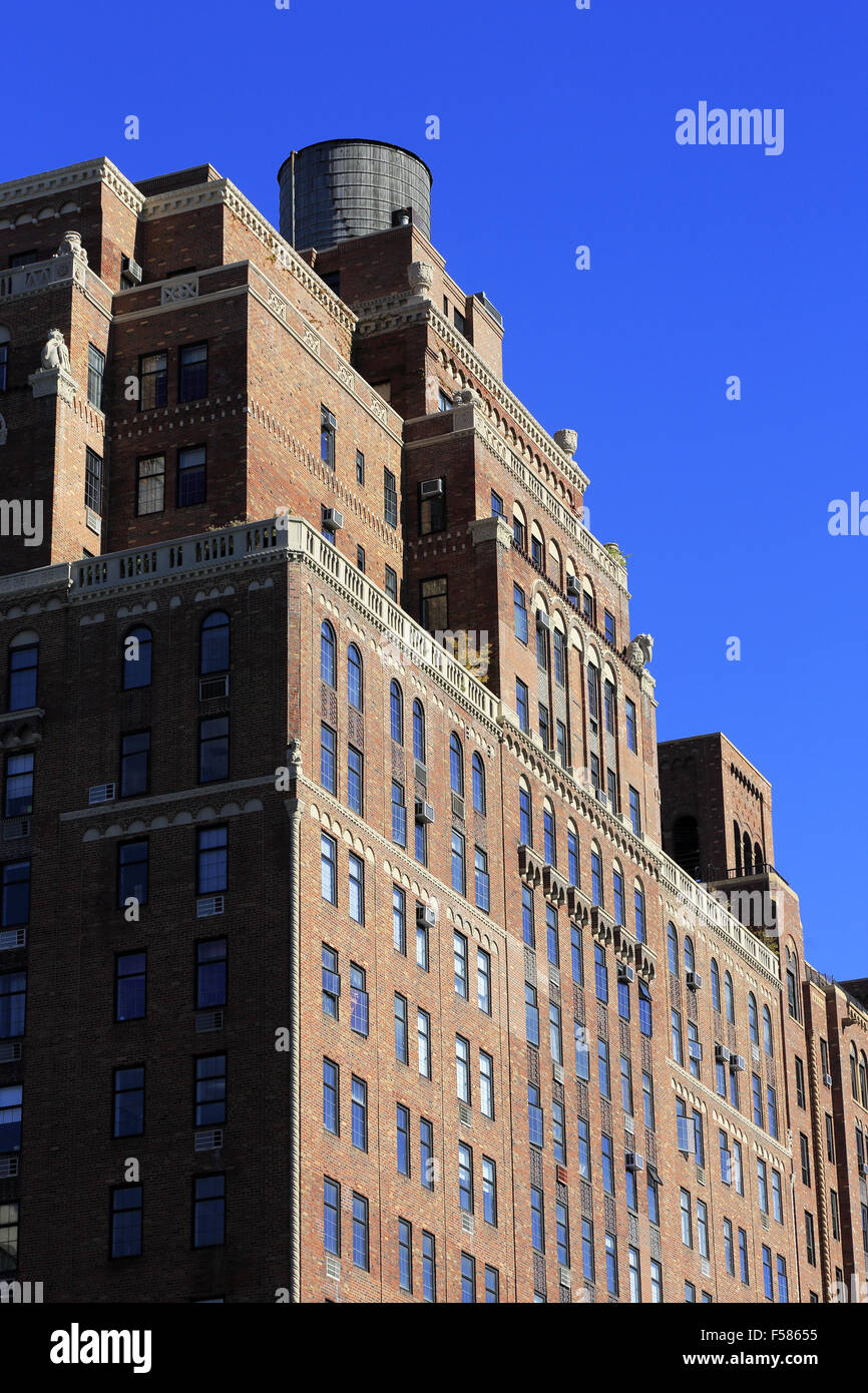 London Terrace apartment complex in Chelsea, western Manhattan, New