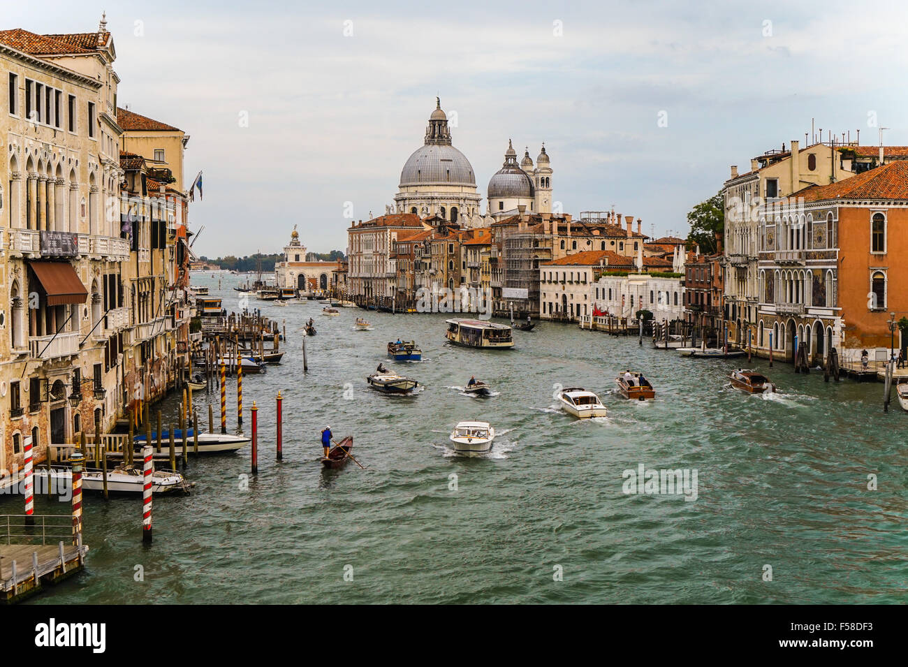 Busy water channel in Venice Stock Photo - Alamy