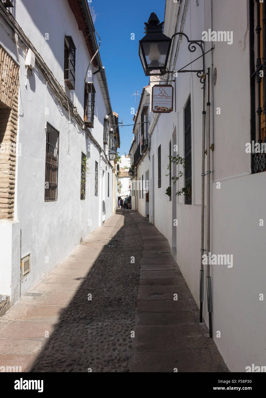 Narrow street in Jewish quarter of Cordoba, Spain, Europe Stock Photo
