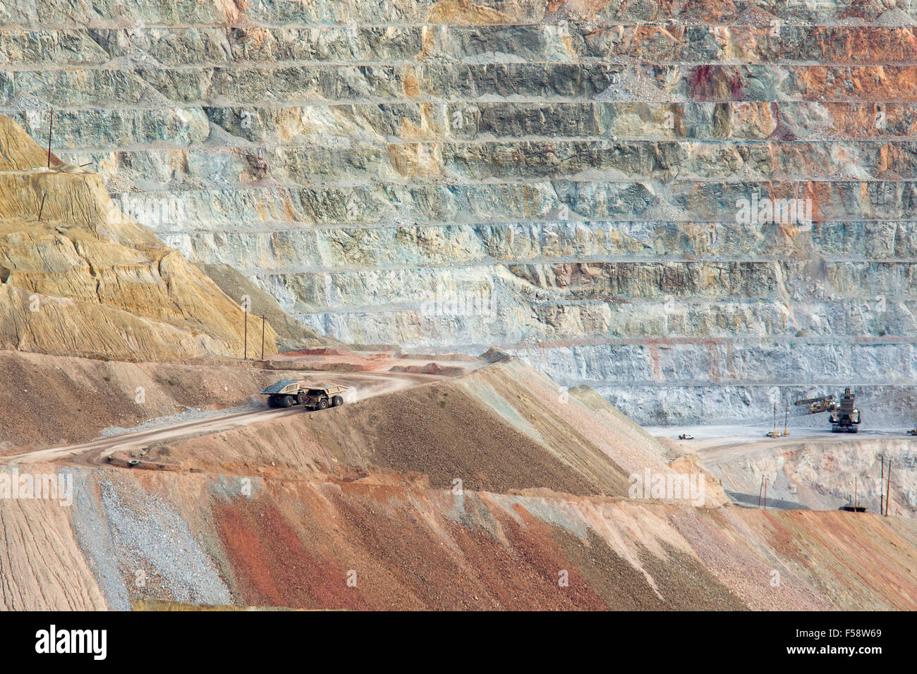 Santa Rita, New Mexico - The Chino open pit copper mine, operated by Freeport-McMoRan, produces copper and molybdenum. Stock Photo