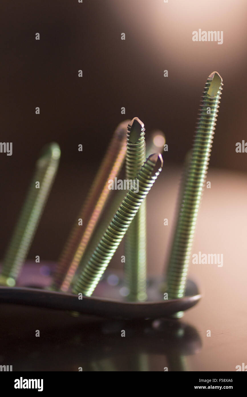 Traumatology orthopedic surgery implant titanium plate and green screws