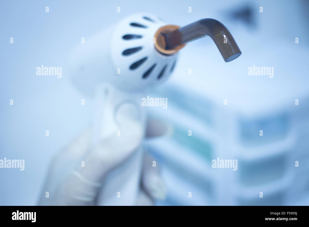 Dentist gun hires stock photography and images Alamy