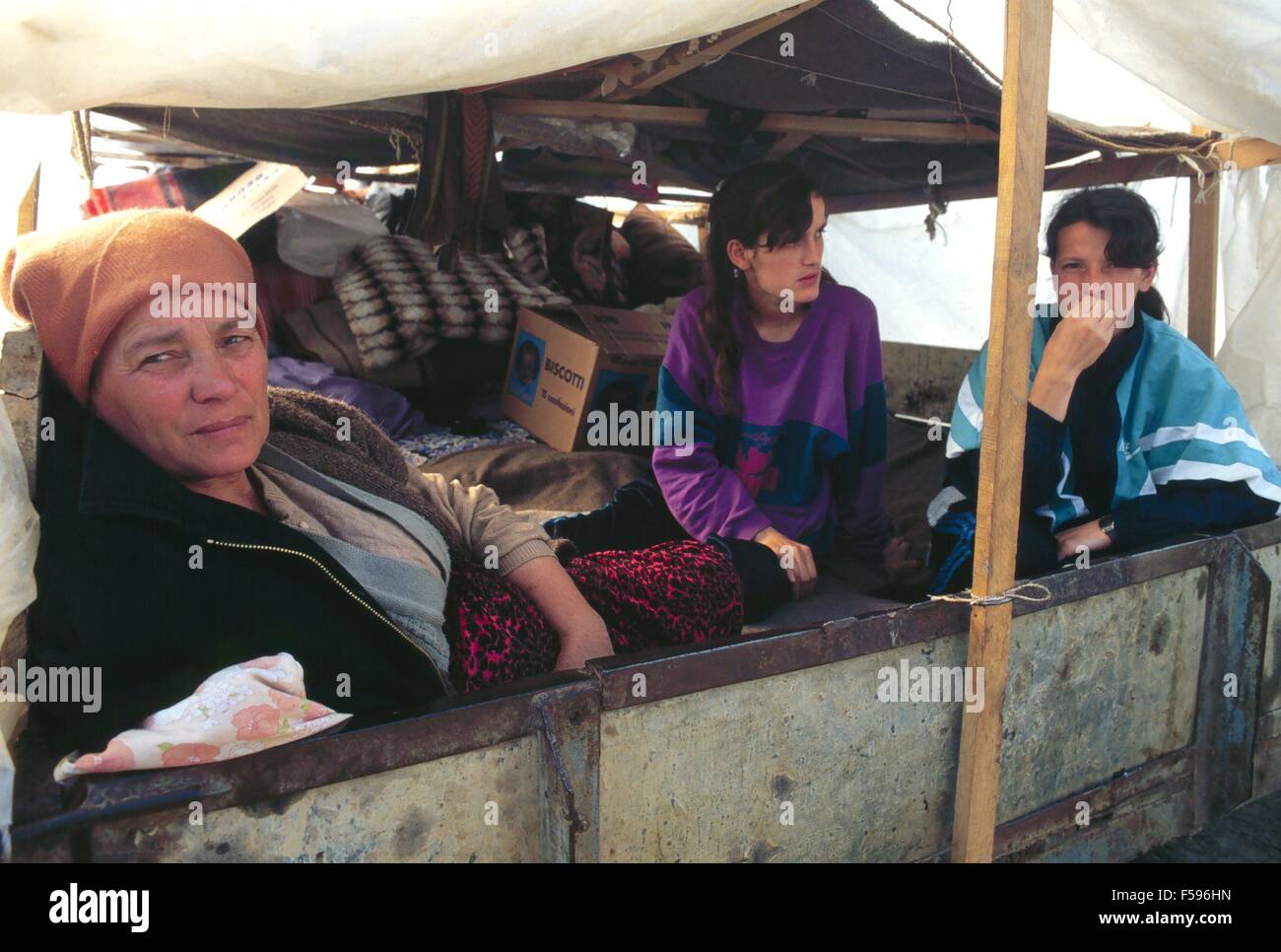 war in ex Yugoslavia, Kosovo crisis, Kosovar  refugees camp in Korcia (Albania), april 1999 Stock Photo