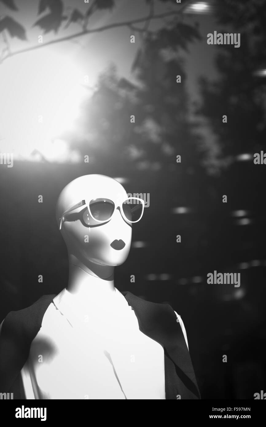 Dummy wearing glasses Black and White Stock Photos & Images Alamy
