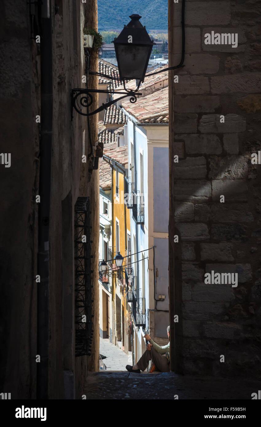 Narrow alleyway in the old town of Cuenca, Castilla-la Mancha, Central Spain. Stock Photo