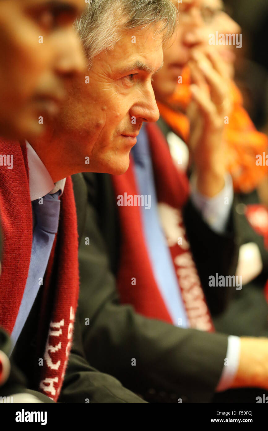 Fixed table tennis table hi-res stock photography and images - Alamy