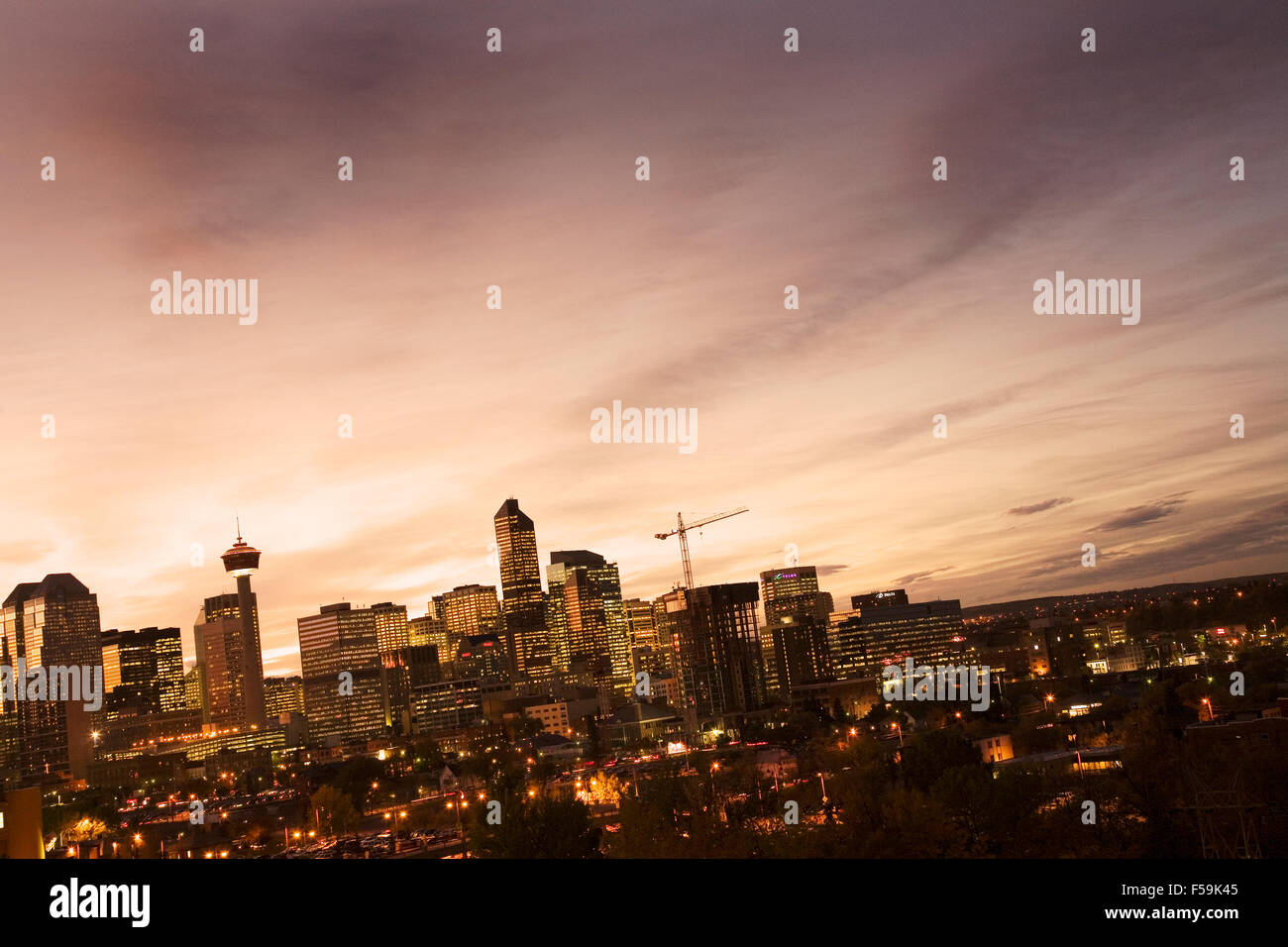 Office highrise tower calgary hi-res stock photography and images - Alamy