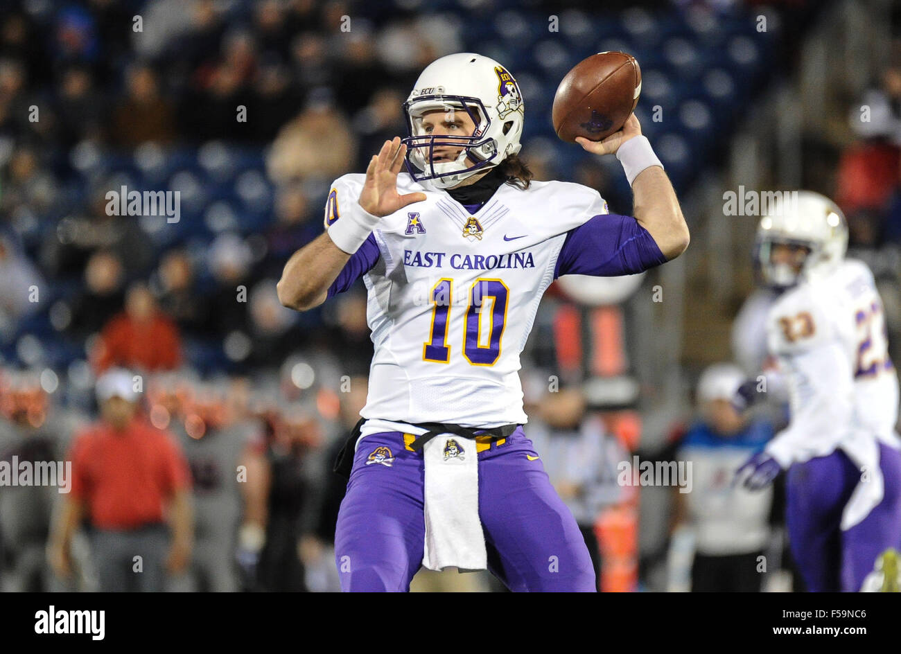 East Hartford, Connecticut, USA. 30th Oct, 2015. Blake Kemp (10) of East Carolina in action during a game against Uconn at Rentschler Field in East Hartford, Connecticut.(Gregory Vasil/Cal Sport Media) Credit:  csm/Alamy Live News Stock Photo