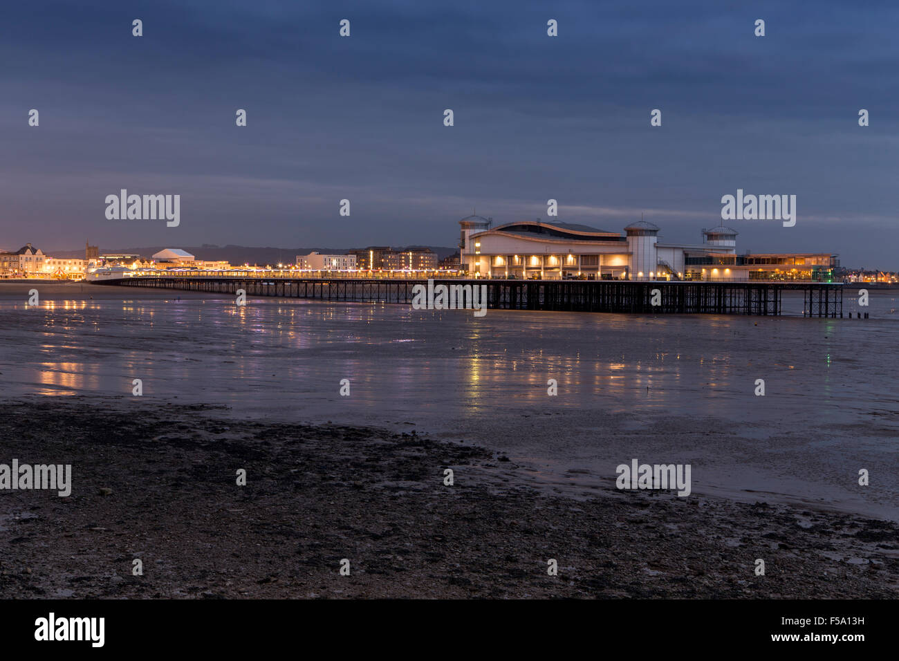Weston super mare pier hires stock photography and images Alamy Weston super mare pier hires stock photography and images Alamy