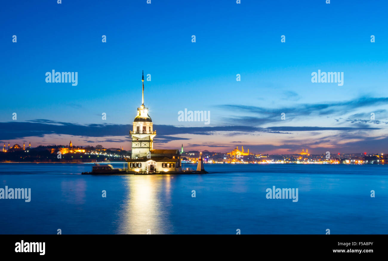 Kız Kulesi, Maiden's Tower at dusk, island in Bosphorus, Üsküdar, Istanbul Turkey Stock Photo