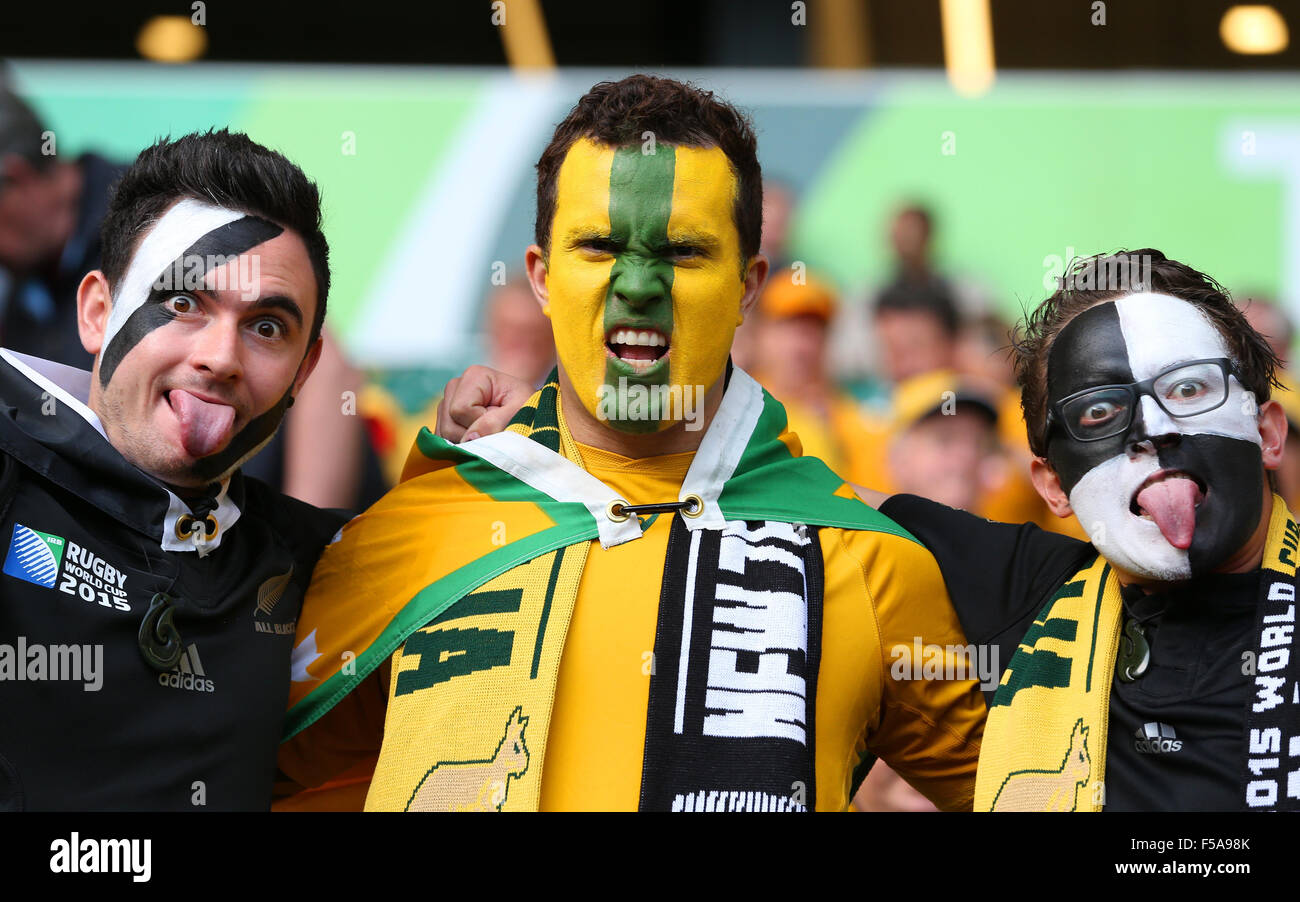 New zealand australia rugby fans hi-res stock photography and images ...