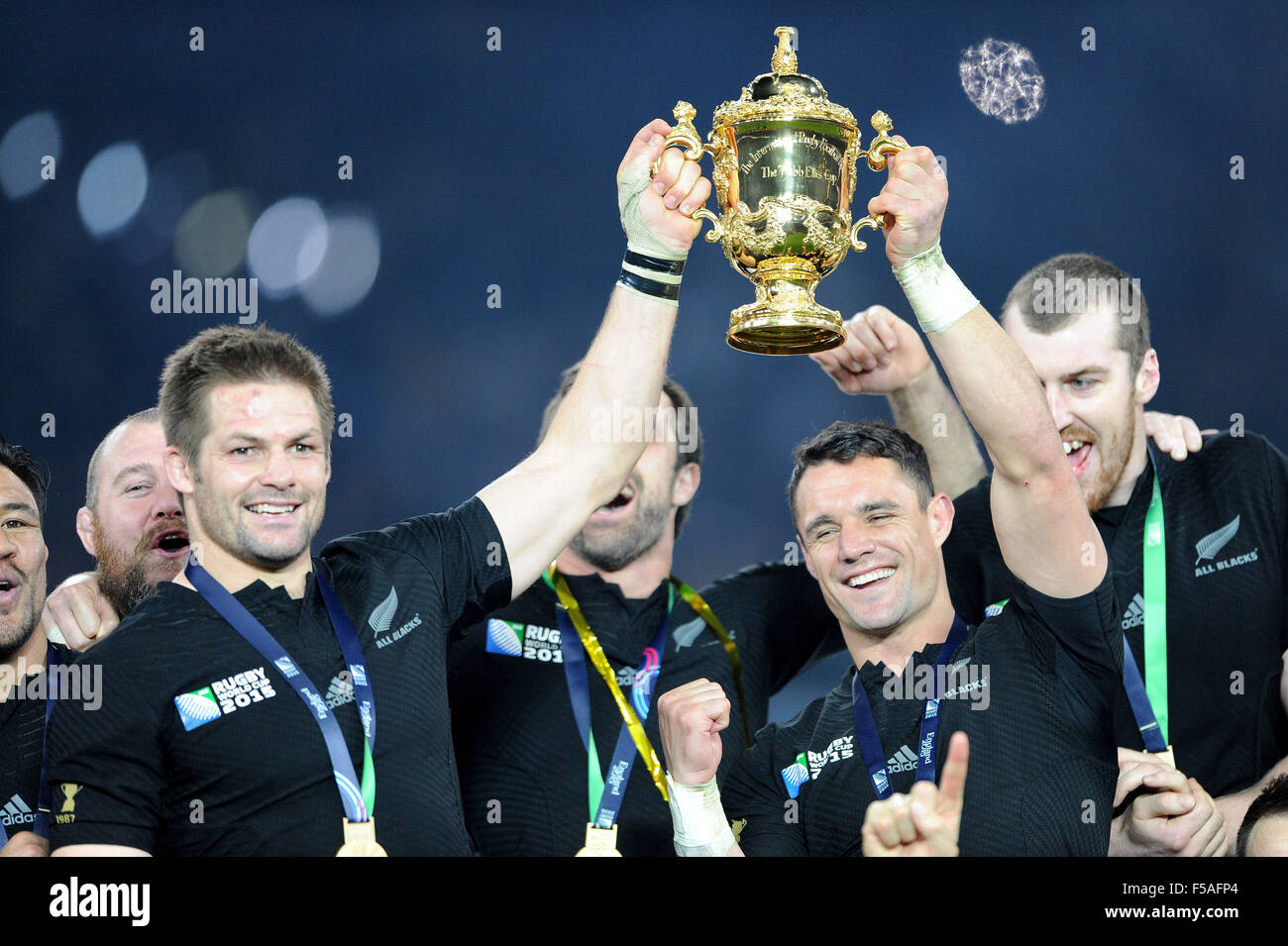 London, UK. 31st October, 2015. Richie McCaw and Dan Carter of New Zealand lift the Webb Ellis trophy after winning during the Rugby World Cup Final between New Zealand and Australia - Twickenham Stadium, London. Credit:  Cal Sport Media/Alamy Live News Stock Photo