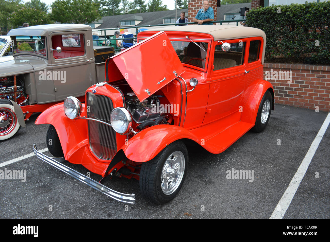 Restored vintage car hi-res stock photography and images - Alamy