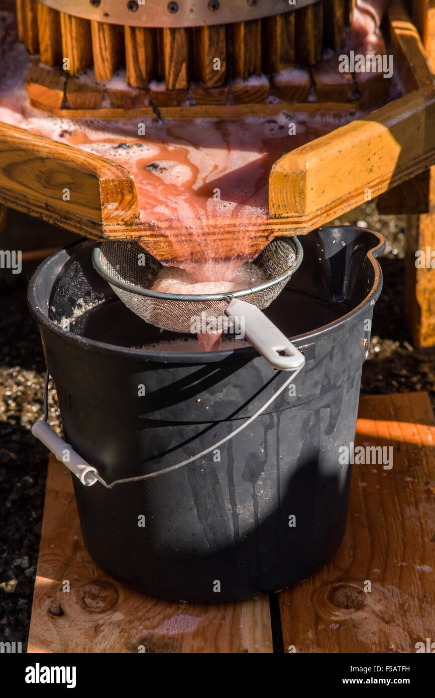 Apple cider press hires stock photography and images Alamy
