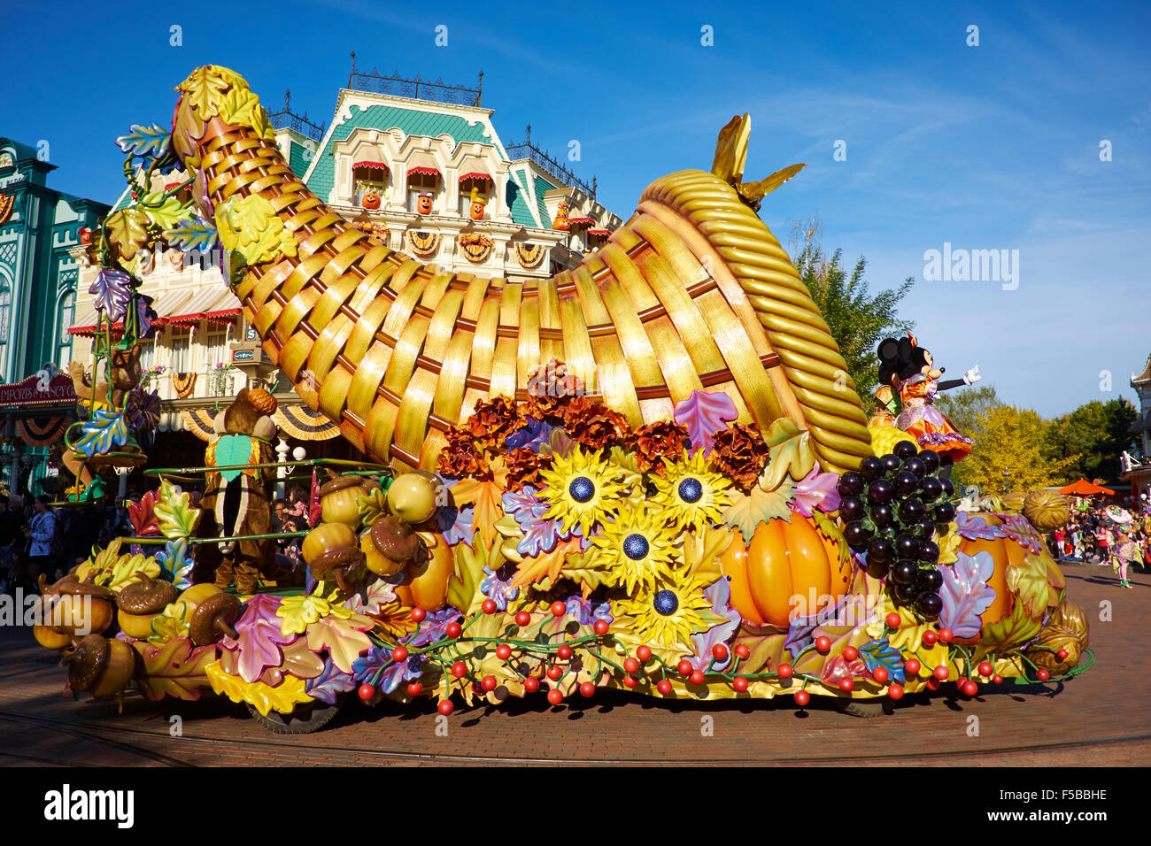 Halloween Parade Along Main Street Disneyland Paris Marne-la-Vallee Chessy France Stock Photo