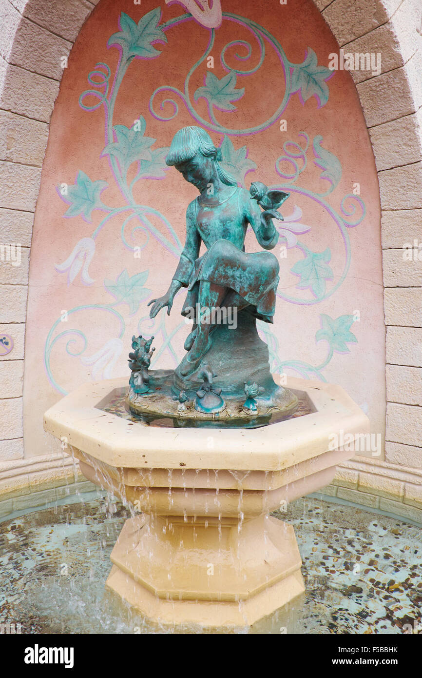 Statue Of Cinderella In A Water Fountain Disneyland Paris Marnela