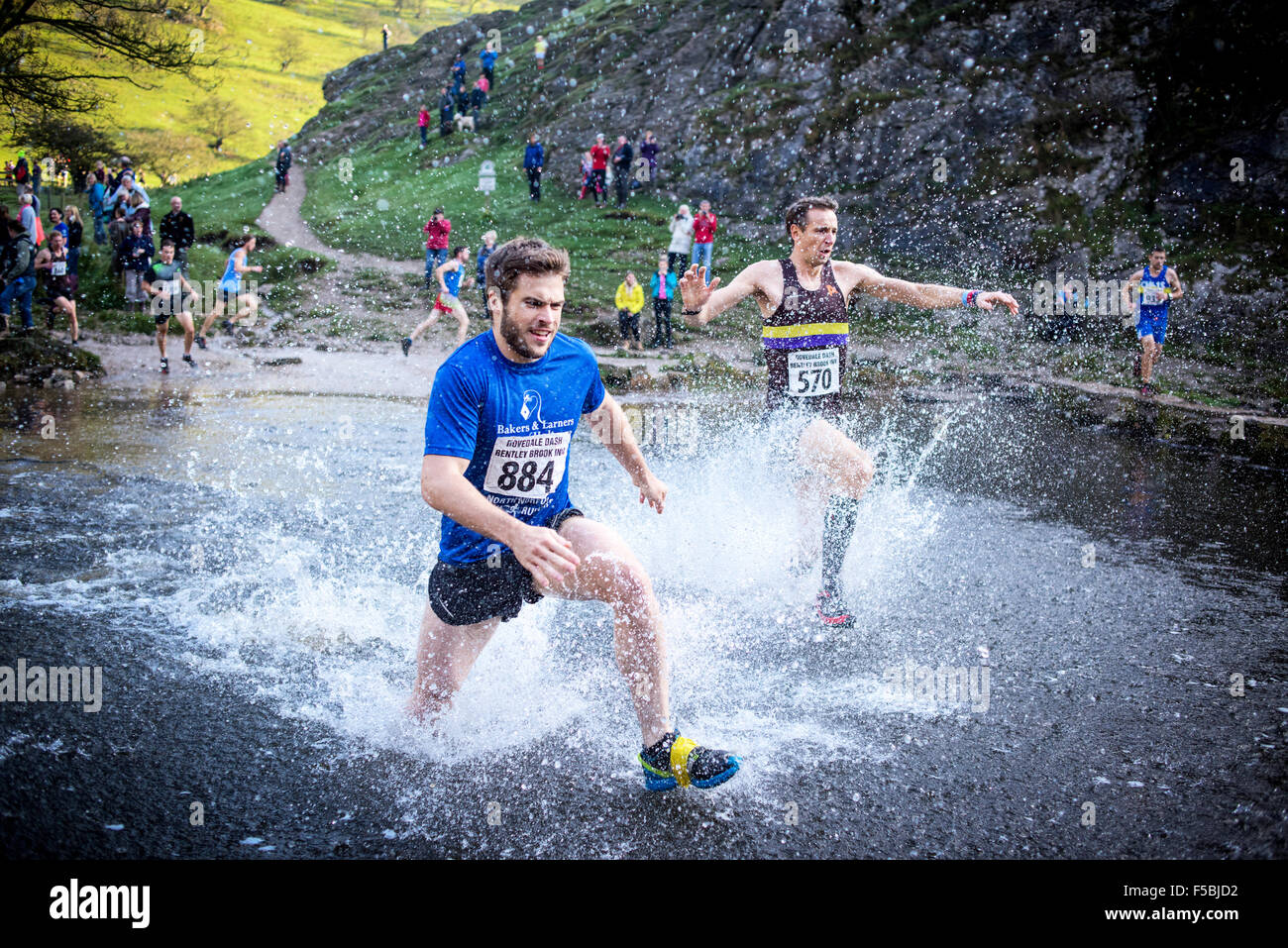 Dovedale, Derbyshire, UK. 1st November 2015. Over a thousand club runner's and fun runner's took part in the 59TH Dovedale dash cross country race ,The course around 4.3/4 miles under the shadow of 'Thorpe cloud' and over the famous stepping stones across the river Dove . Credit:  IFIMAGE/Alamy Live News Stock Photo