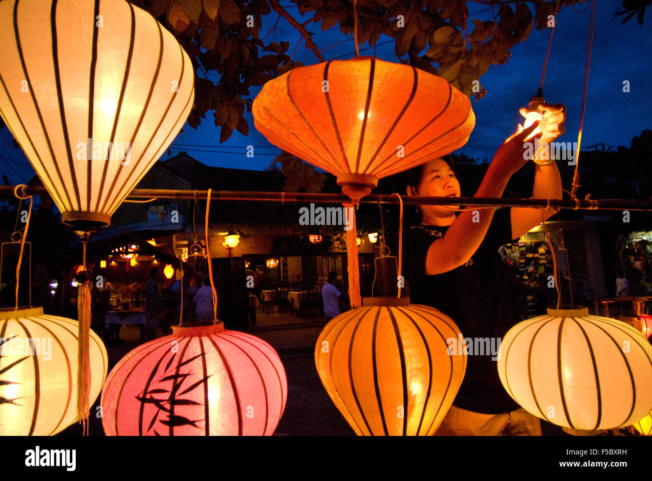 Asian silk lanterns hi-res stock photography and images - Alamy