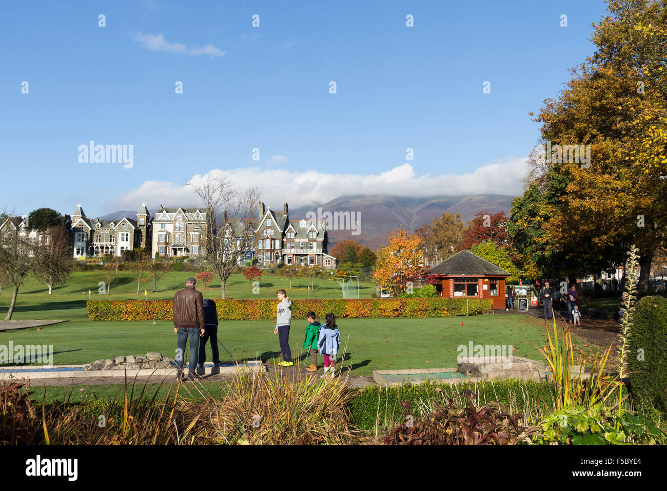 Autumn weather uk november hires stock photography and images Alamy