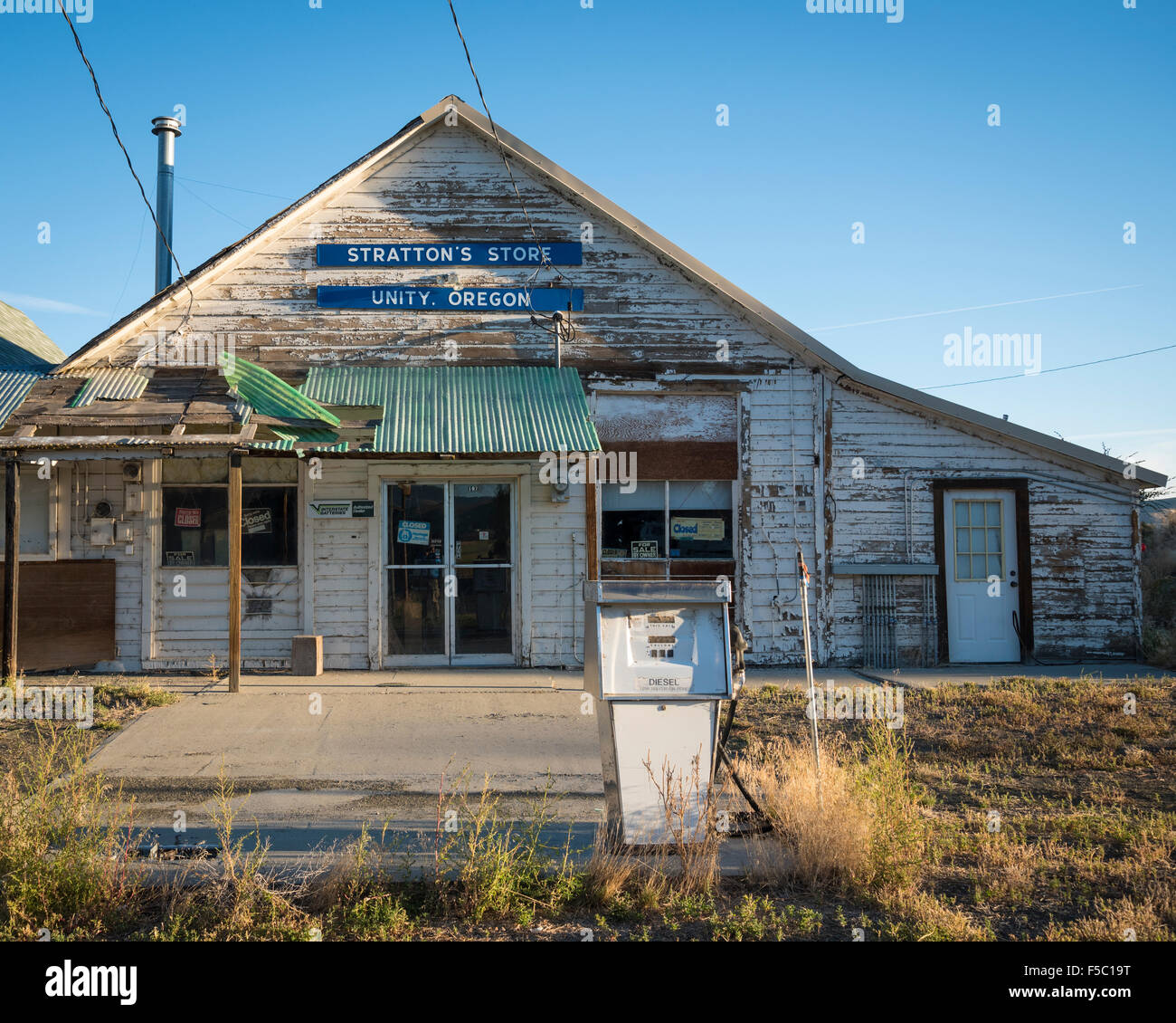 The former Stratton's Store in the town of Unity, eastern Oregon Stock
