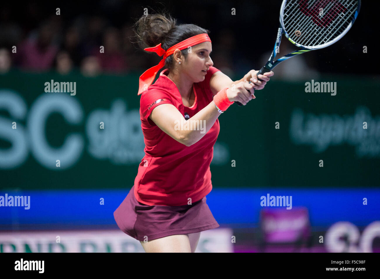 Singapore. 1st Nov, 2015. Sania Mirza (IND) in the Doubles Championship in the BNP PARIBAS WTAF FINALS (Singapore) at the Indoor Stadium on 01 Nov 2015 in Singapore. She and Martina Hingis (CHE) became a Champion. Credit:  Haruhiko Otsuka/AFLO/Alamy Live News Stock Photo