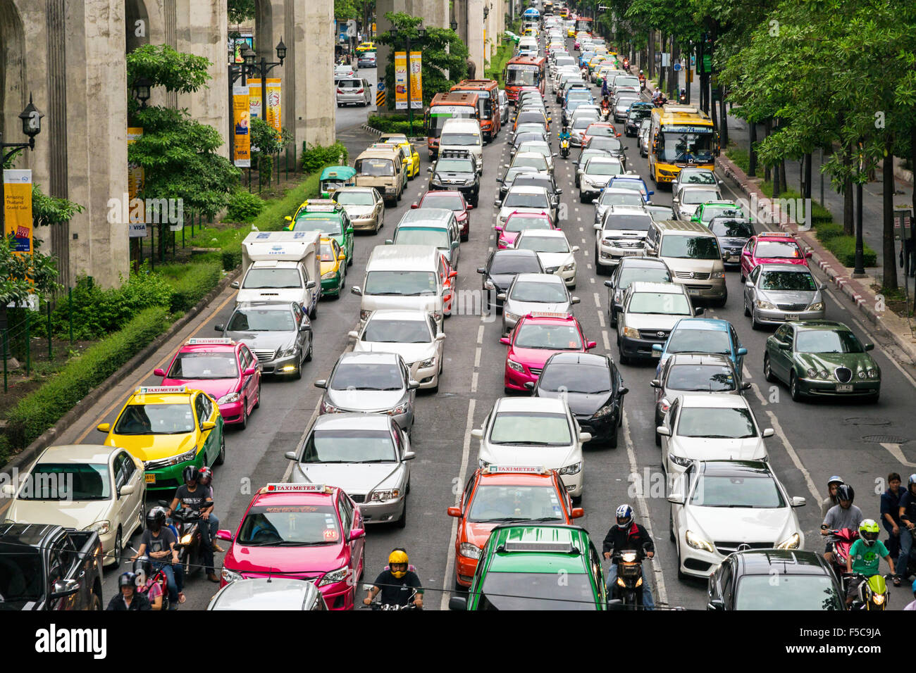 Traffic jam, Ratchadaphisek, central Bangkok, Thailand Stock Photo