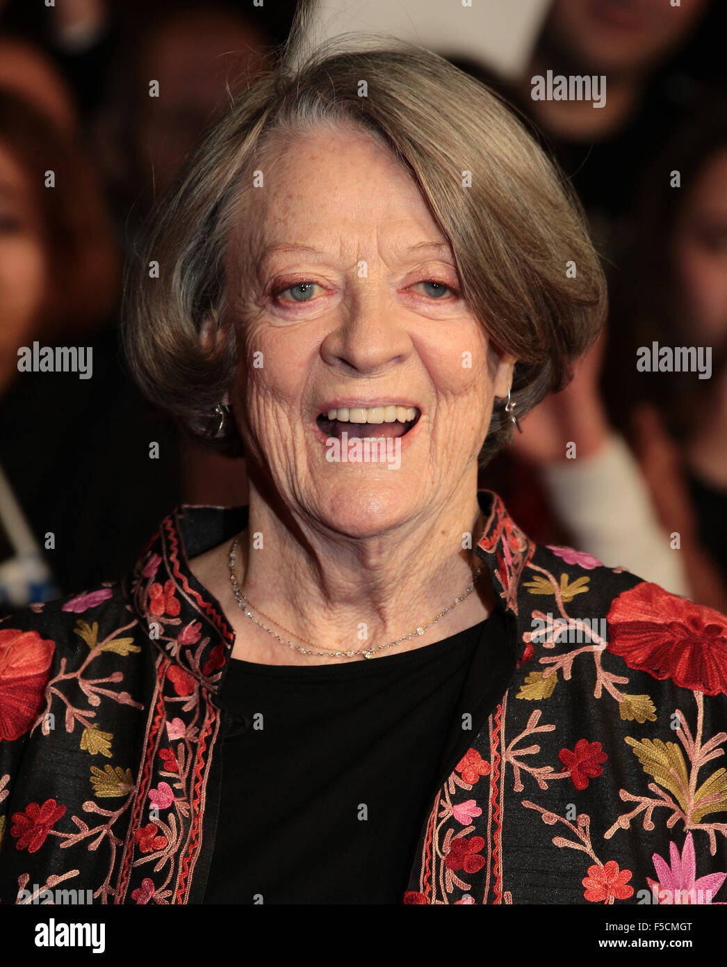 London, UK, 13th Oct 2015: Dame Maggie Smith attends The Lady In The ...