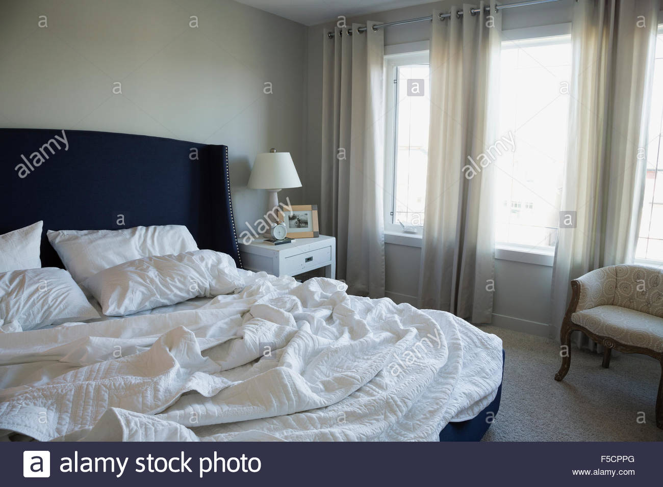 Unmade bed in bedroom hires stock photography and images Alamy