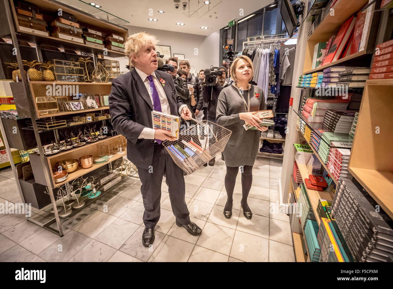 Oliver bonas hires stock photography and images Alamy