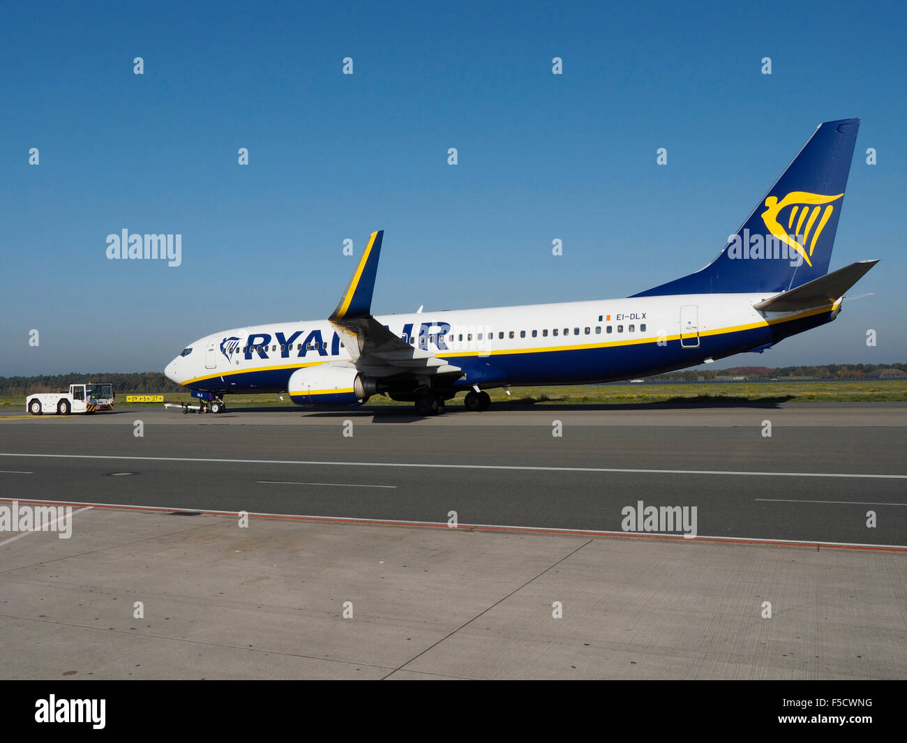 Ryanair Boeing 737-800 on Weeze Airport NRN Germany Stock Photo