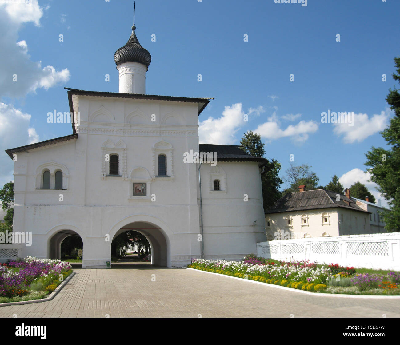 Suzdal, Russia -  August 18, 2006: entrance church to monastery. Stock Photo