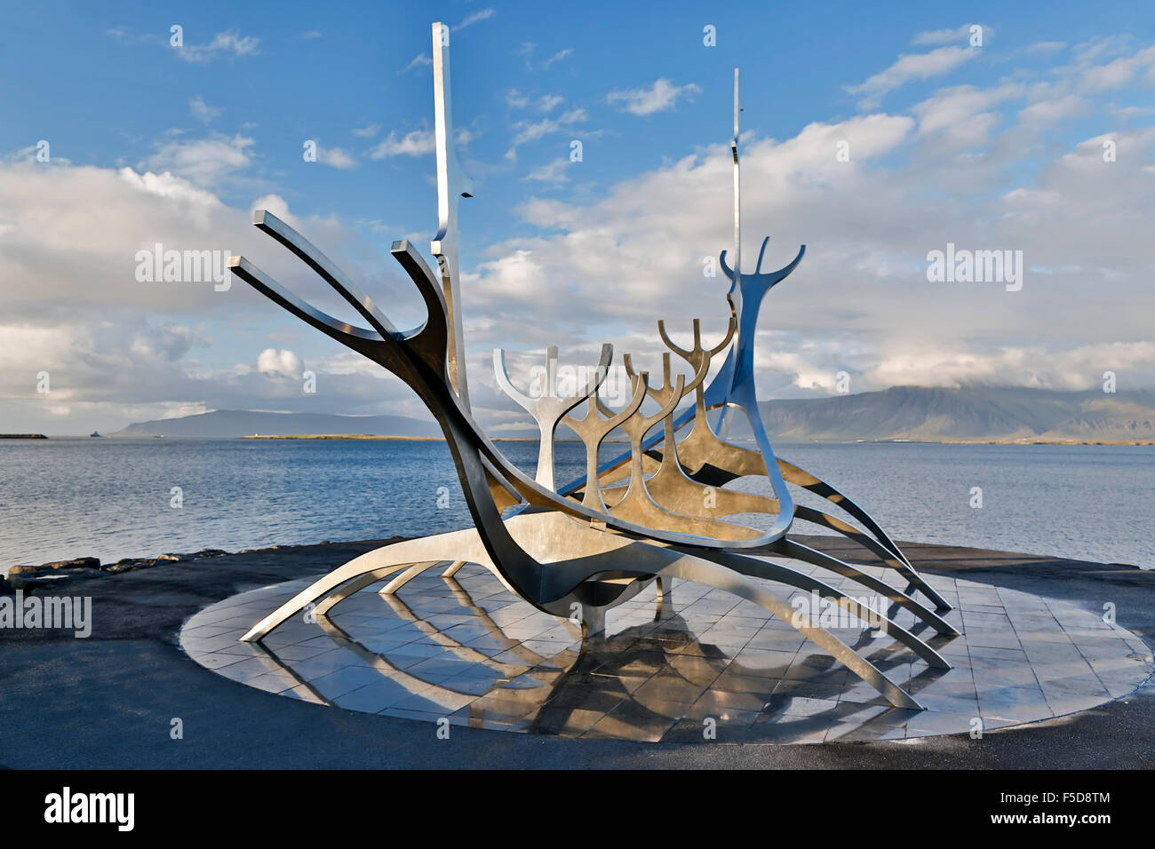 Sun Voyager (Solfar) sculpture (Jon Gunnar Arnason, sculptor), Reykjavik, Iceland Stock Photo