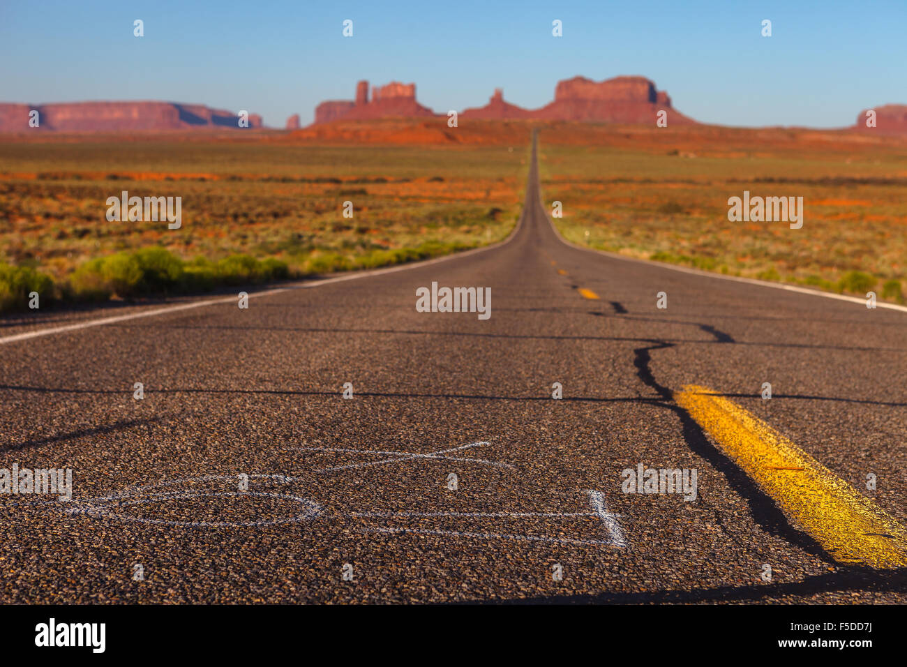 The road to Monument Valley Navajo Tribal Park, Utah (near the Utah/Arizona border), United States of America. Stock Photo