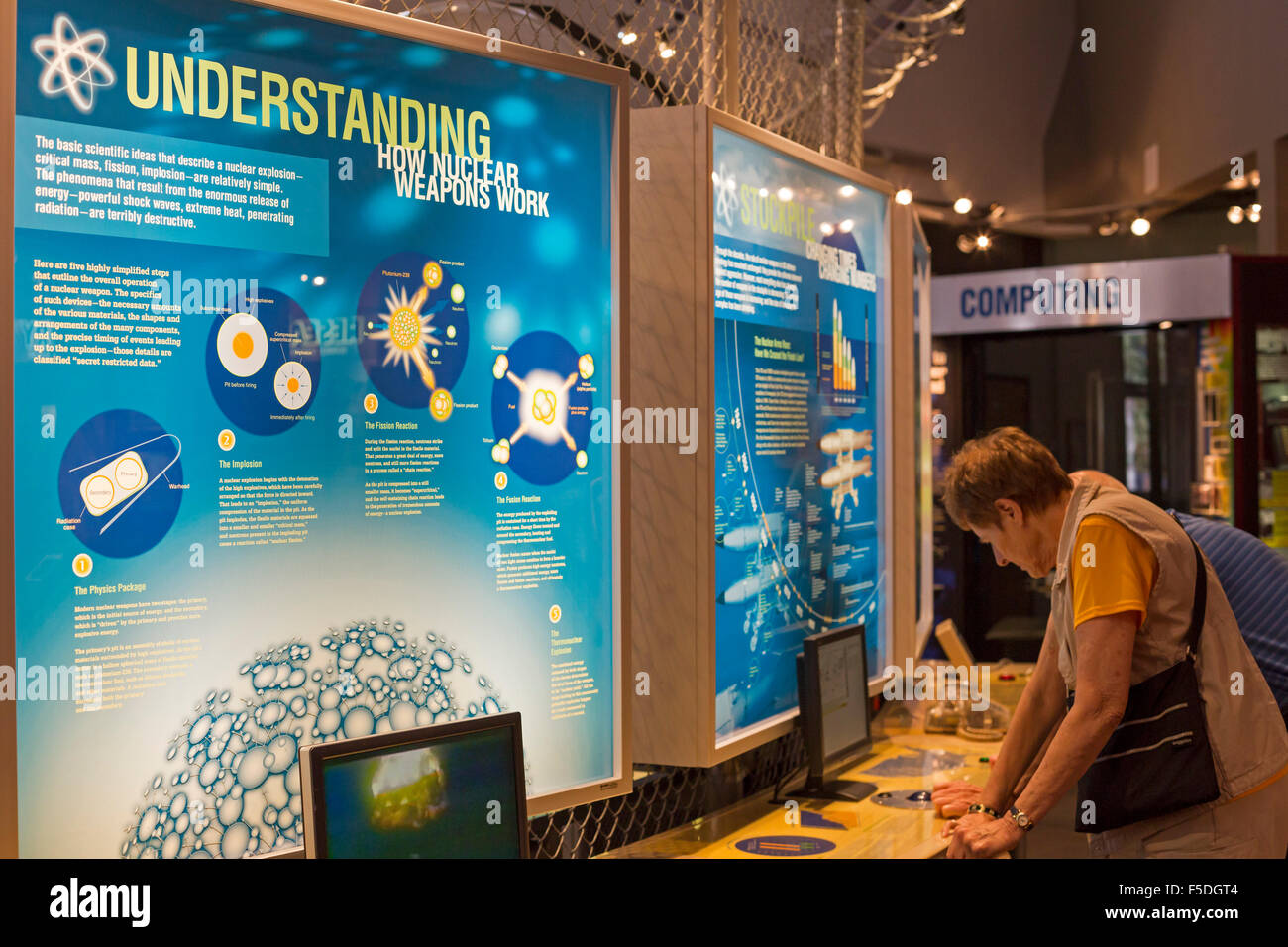 Los Alamos, New Mexico - The Bradbury Science Museum contains exhibits about Los Alamos National Laboratory. Stock Photo