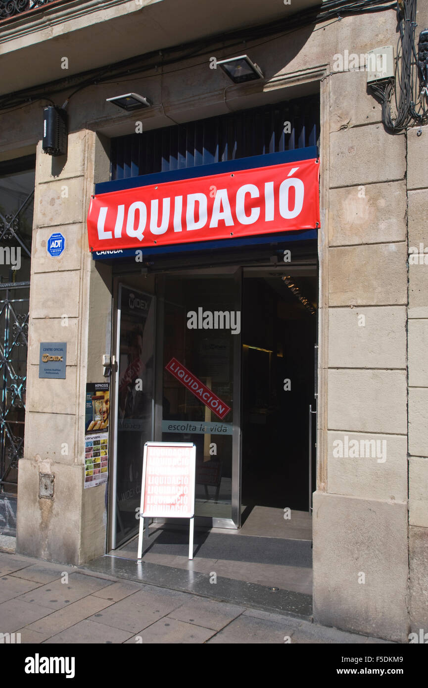 Shop with liquidation sale in Barcelona Catalonia Spain ES Stock Photo