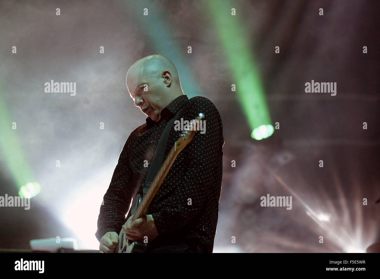 Glasgow, UK. 2nd November, 2015.  Stuart Braithwaite of Mogwai on stage at the Clyde Auditorium, Glasgow. Save the Children (Scotland) refugee benefit concert at the Clyde Auditorium, Glasgow. With all profits from the show going to support Save the Childrens Child Refugee Crisis Appeal. Stock Photo