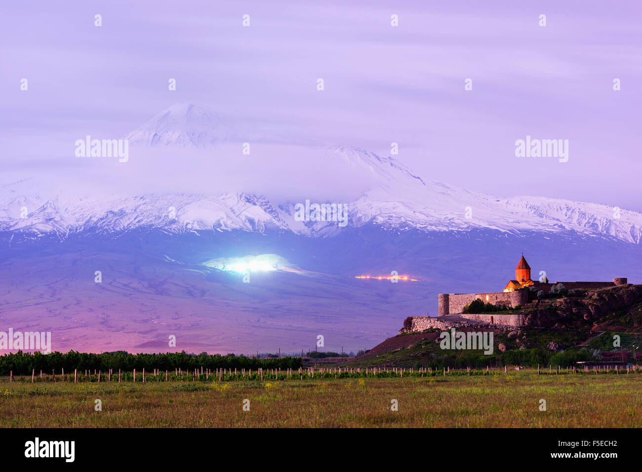 Khor Virap Monastery, and Mount Ararat, 5137m, highest mountain in Turkey photographed in Armenia, Caucasus, Central Asia, Asia Stock Photo