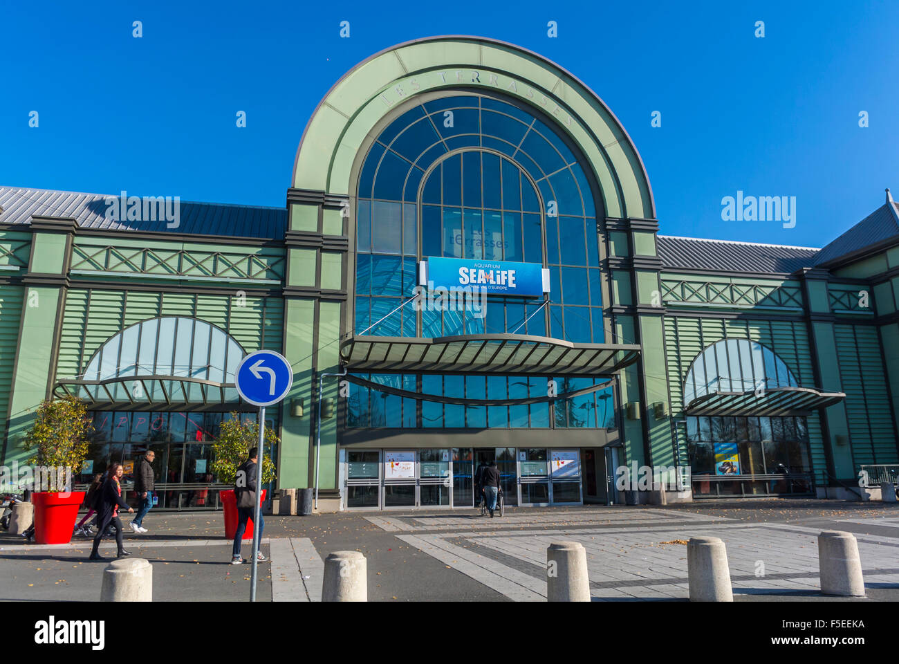 Paris France Outside Front Shopping Center Centre Commercial Val Stock Photo Alamy
