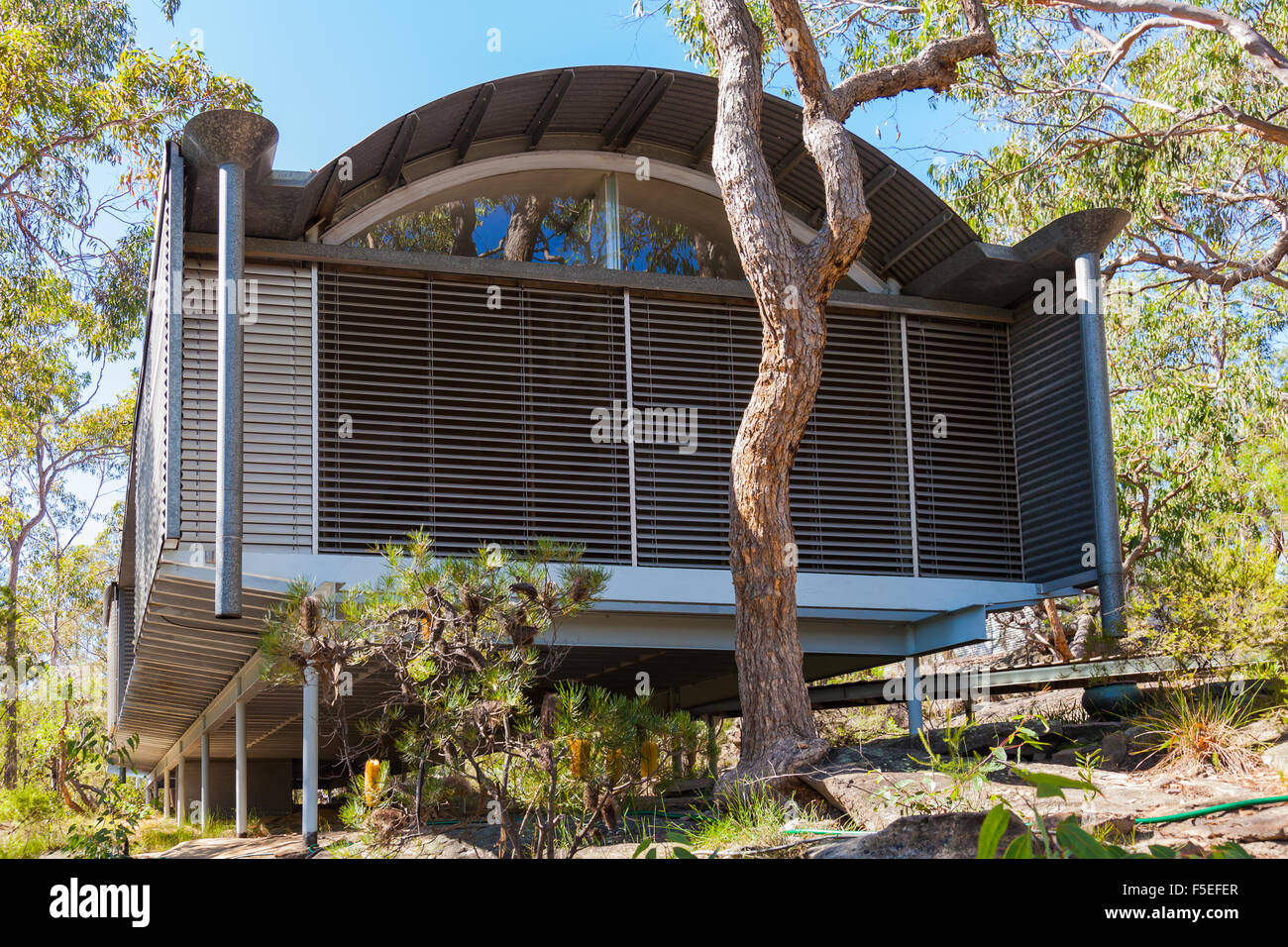 Artist Syd Ball's classic Murcutt house, designed by Australian ...