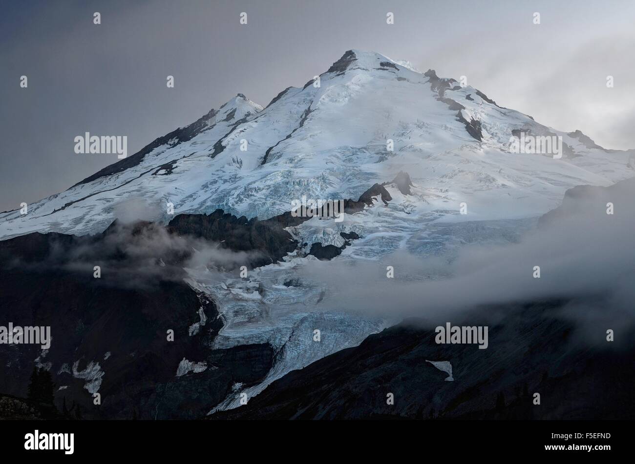 Snowcapped peak of mount baker, Washington, USA Stock Photo