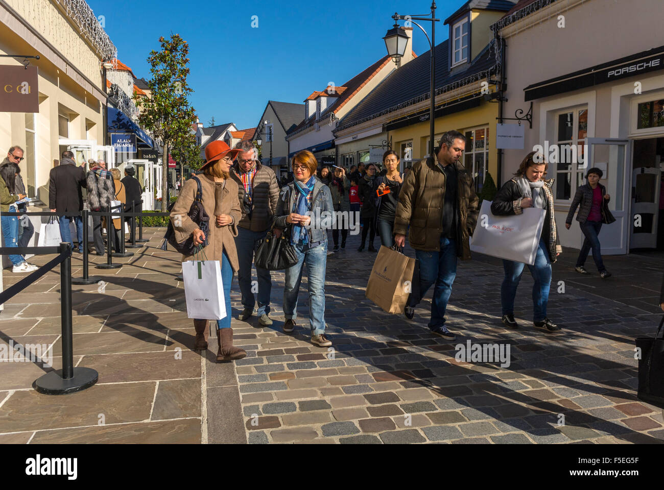 Paris, France, Crowd of People Walking, Shopping in Luxury Stores in "La Vallee  Village", Discount Shops, Busy Street Scene Stock Photo - Alamy