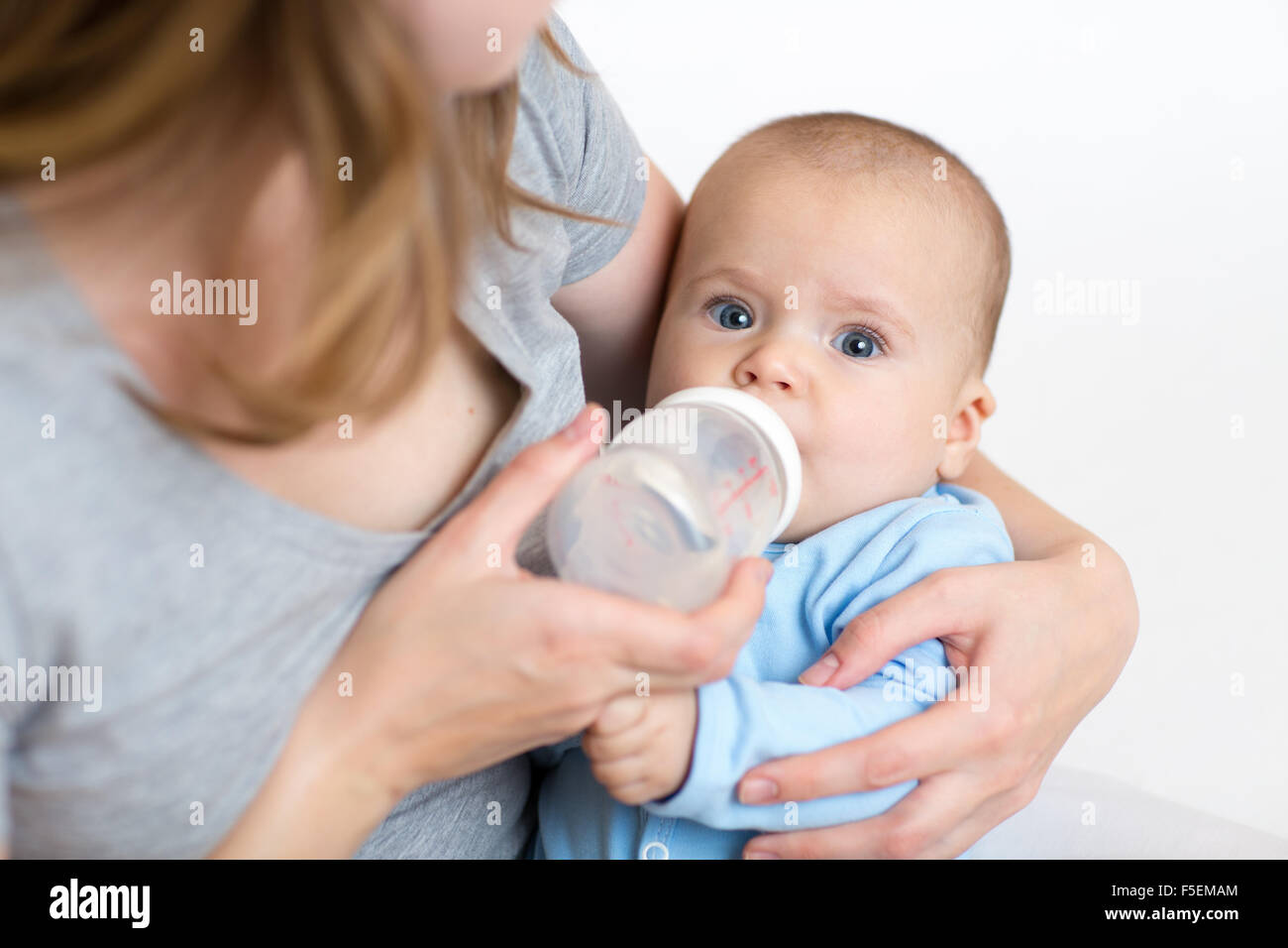 Новорожденный ребенок можно давать воду