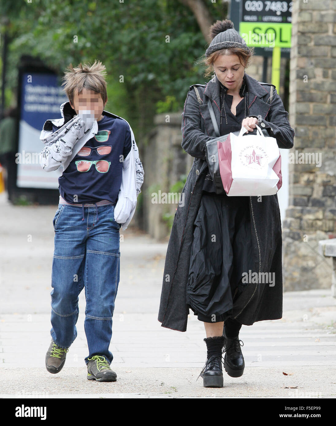 Helena Bonham Carter out and about in London with son Billy Burton  Featuring: Helena Bonham Carter, Billy Raymond Burton Where: London, United  Kingdom When: 02 Sep 2015 Stock Photo - Alamy