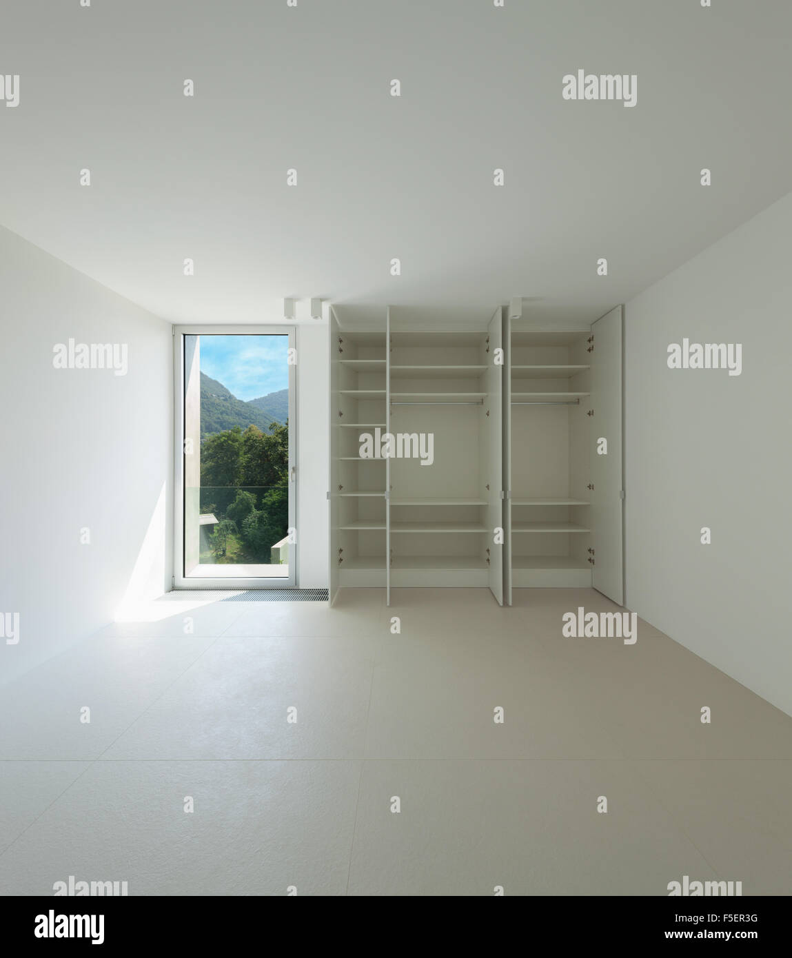 Architecture, new house interior, room with closet Stock Photo - Alamy