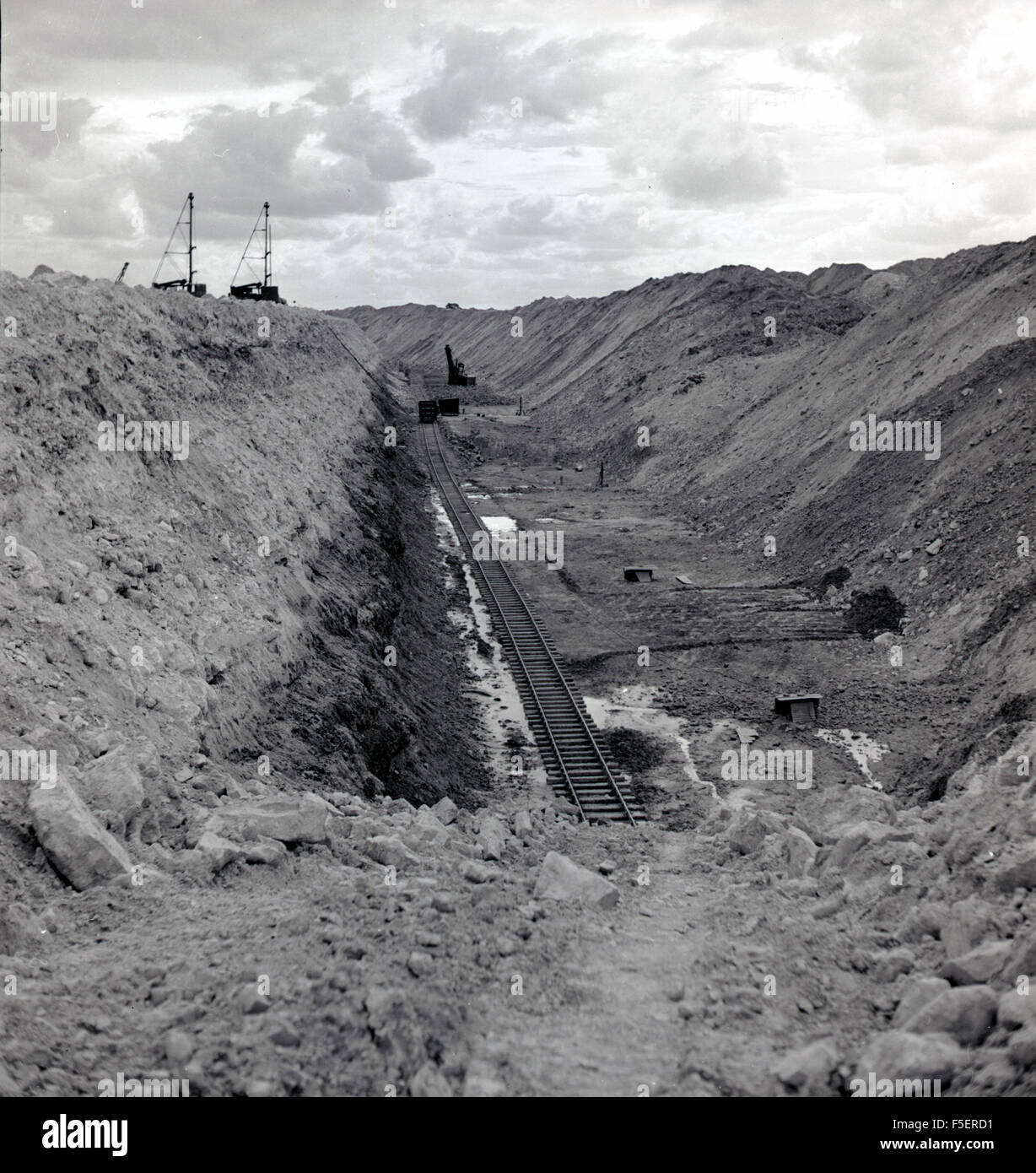 Ironstone quarry hires stock photography and images Alamy