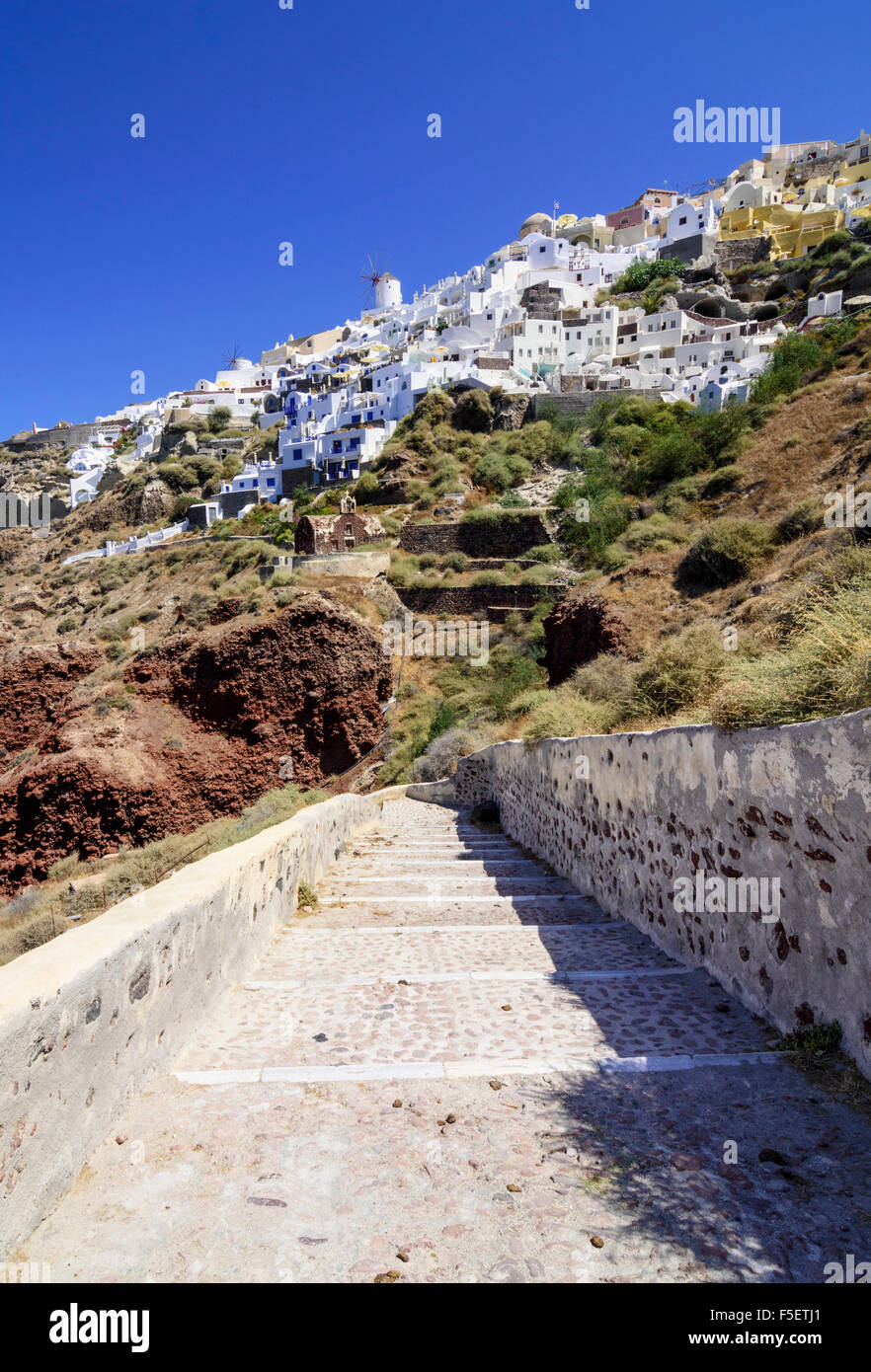 The steps to the tiny port village of Ammoudi from Oia on Santorini Island, Cyclades, Greece Stock Photo