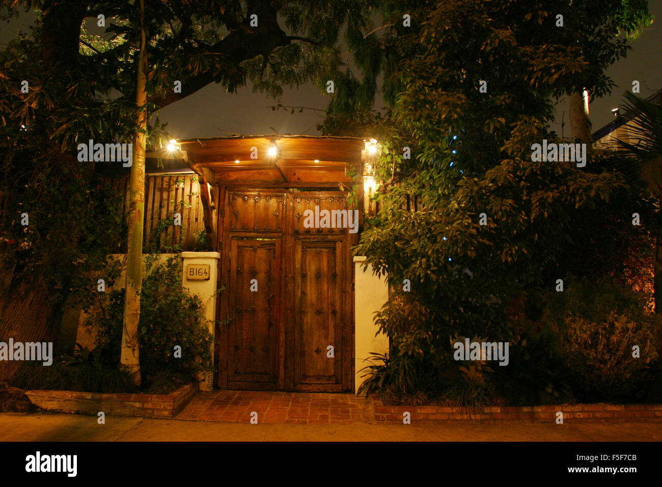 Dec 07 2003 Hollywood Ca Usa The Little Door Restaurant